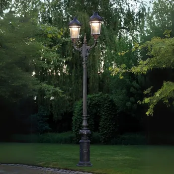 Průmyslové svítidlo Robers Leuchten AL6719 Robers kovaná parková stojací LED lampa v historickém stylu