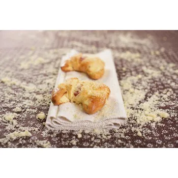 Pekárna Anežka s.r.o Sladký rohlík s náplní tvarohovou– jemné pečivo - 87g