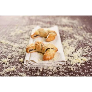 Pekárna Anežka s.r.o Sladký rohlík s náplní makovou – jemné pečivo - 65g