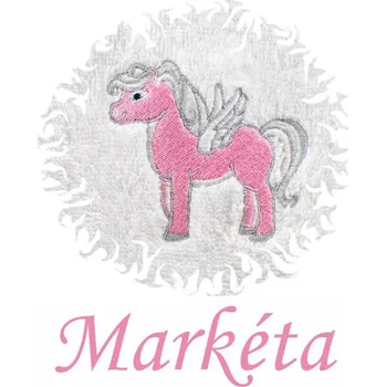 Dětská osuška s výšivkou a jménem QUALITY 400 g/m2 - KONÍK S KŘÍDLY