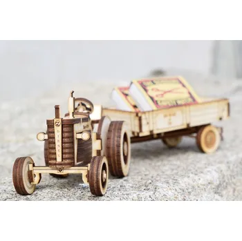 autíčko VRKY - sběratelské modely Model traktoru Zetor 25 s vlečkou 1:33 (ke slepení, nápis na přání) Nápis na přání: bez nápisu