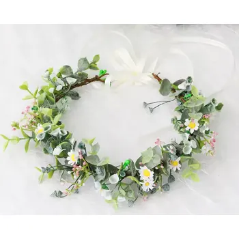 Ozdoba do vlasů B-TOP Věneček do vlasů s květy sedmikrásky a zelenými lístky