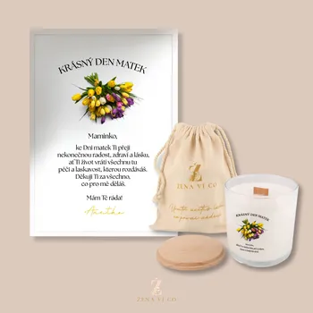 Svíčka Set plakátu a svíčky s KRÁSNÝ DEN MATEK Rámeček: Bílý rámeček, Vůně svíčky: Pánská dřevitá vůně