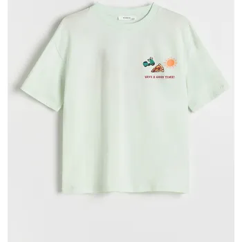 Chlapecké tričko Reserved - Bavlněné tričko s potiskem - bledá zelená - 084FH-07X - 084FH-07X-116