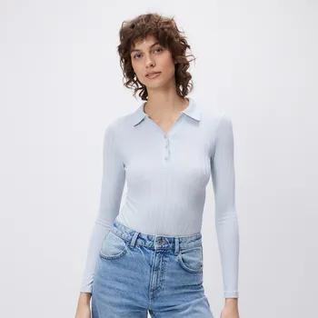 Dámské tričko Reserved - Body s límcem - bleděmodrá - 373FS-05X - 373FS-05X-XL