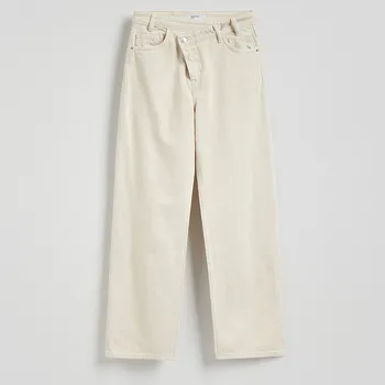 Dámské džíny Reserved - Džíny wide leg s asymetrickým zapínáním - krémová - YS777-01J - YS777-01J-40