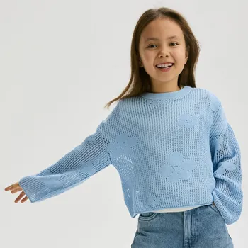 Dívčí svetr Reserved - Krajkový svetr s květinami - bleděmodrá - 243DB-05X - 243DB-05X-158