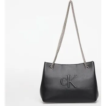 Kabelka Taška Calvin Klein Jeans Sculpted Chain Shoulder Bag Black Universal
