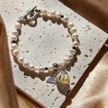 Náramek Lampglas Náramek Luxurious Purity s 24karátovým zlatem v perle Lampglas a říčními perlami