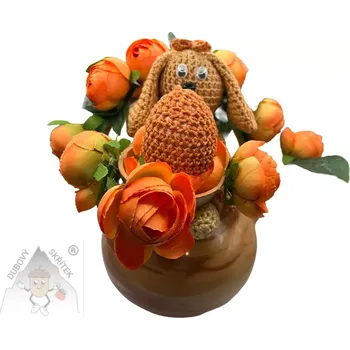 Velikonoční dekorace Dubový skřítek Velikonoční konvička s háčkovaným králíčkem