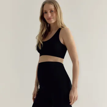 Dámské tričko Reserved - Bezešvý top sportovního stylu - černý - 856EH-99X - 856EH-99X-L