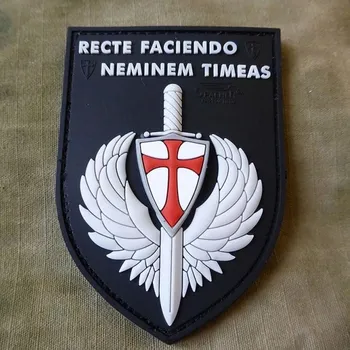 Nášivka JACKETS TO GO Nášivka RECTE FACIENDO plast velcro BAREVNÁ