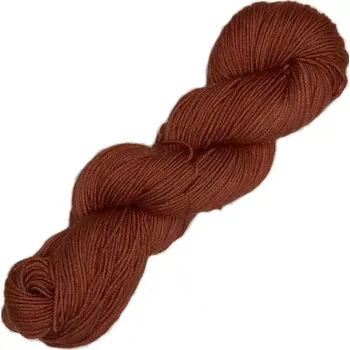 Příze Symfonie Yarns Flora Tmavá Mořena (Ručně barvené merino Flora Deep Mader)