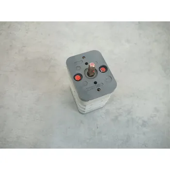 Stykač Spínač vačkový přepínač OBZOR VS32 1106 A4 500V Varianta: osa 20mm