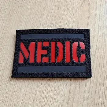 Nášivka MEDIC - reflexní na suchý zip Barva: černá