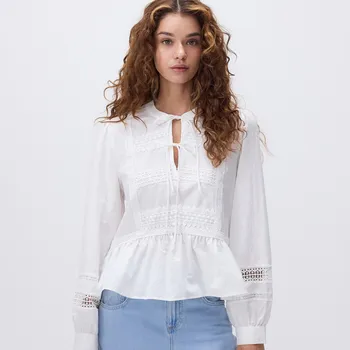 Dámská halenka Reserved - Bavlněná halenka s ozdobnou výšivkou - bílá - YR316-00X - YR316-00X-XS