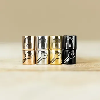 Dětské navlékací korálky Zámek a klíč ( párové korálky) Barva: Černá