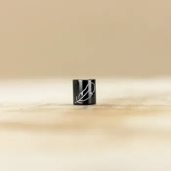 Dětské navlékací korálky Pírko Barva: Černá