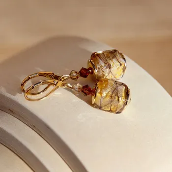 Náušnice Lampglas Náušnice Honey Cubes s 24karátovým zlatem v perlách Lampglas Materiál zapínání náušnic: pozlacené stříbro Ag 925/1000