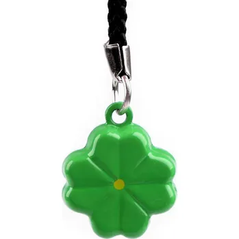 Přívěsek Přívěsek na klíče rolnička tučňák, panda, smajlík, myš, opice, barva 11 zelená čtyřlístek