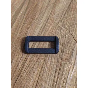 Spona plastová průvlek šíře 25 mm barva černá