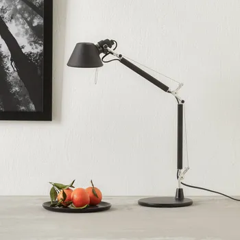 Lampička Stolní lampa Artemide Tolomeo Micro, černá - Ø základny 17 cm 1 x 46 W - Doprava zdarma