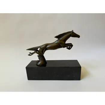 KŮŇ ART DECO - BRONZOVÁ SOCHA NA MRAMORU