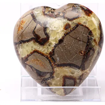 Drahý kámen Magieprirody.cz Srdce Septárie 68 x 70 mm 260 g přírodní kámen #D320