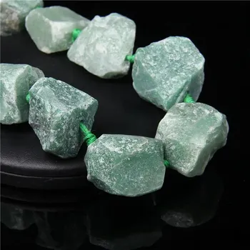 Korálek Surové minerální korálky 20-30mm | přírodní kameny, minerální korálky - Zelený avanturín , 2 kusy