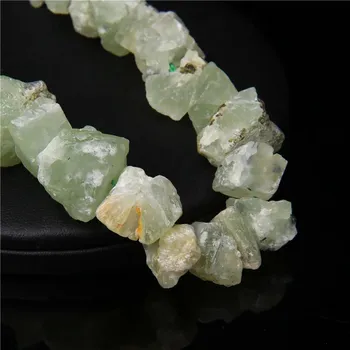 Korálek Minerální korálky nepravidelné 10-13 mm | minerální korálky, šperkové kameny - Č.6 Prehnite , 5ks