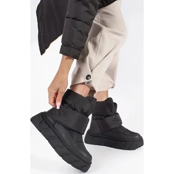 Dívčí sněhule Černé zateplené dámské sněhule ma hrubé podrážce JJ72B Velikost: 36