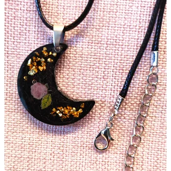 Přívěsek Přívěsek černá pryskyřice Barva: růžová, Varianta: půlměsíc klíčenka, Motiv: růže