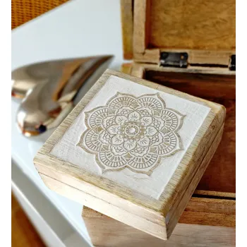 Dárková krabička Mandala - Dřevěná krabička z manga 9,5cm KřídlAndělů