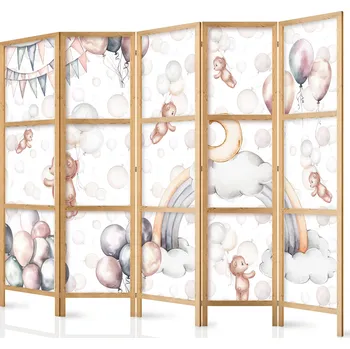Paraván Japonský paraván - Plyšoví medvídci s balónky: Létající světle hnědí medvídci mezi balónky, mraky a duhou v tlumených pastelových barvách Velikost: 225x172 cm