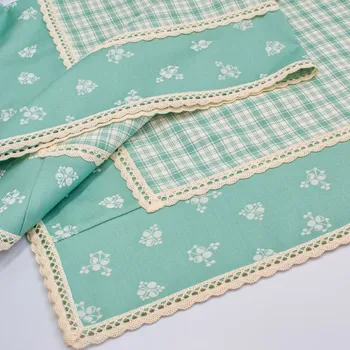 Napron - ubrus starozelený kanafas kostky a Zelenka s krajkou Vzor kanafasu: Kombinované káro, Napron rozměr: 65x65 cm