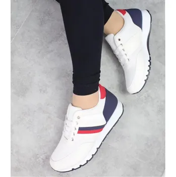 Dámské tenisky Dámské tenisky 19216 White Velikost: 37