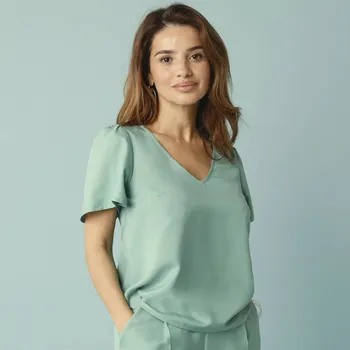 Dámská halenka Jednobarevná halenka s krátkými rukávy, pro menší postavu zelená 36