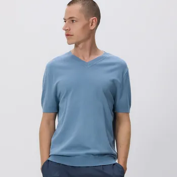 Pánský svetr Reserved - Svetr s výstřihem do V - světle modrá - 4747C-50X - 4747C-50X-M