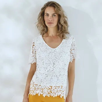 Dámská halenka Krajková halenka s výstřihem do V režná 54