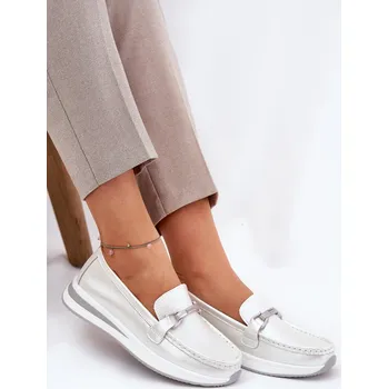 Dámské mokasíny Kožené dámské mokasíny s ozdobou D&A LR51-966 Barva: Stříbrná, Velikost: 41