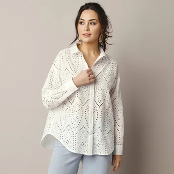 Dámská halenka Košilová halenka s anglickou výšivkou bílá 42