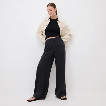 Dámské kalhoty Reserved - Široké kalhoty z modalu - černý - 1036P-99X - 1036P-99X-L