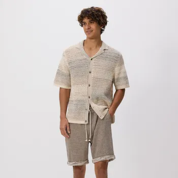 Dámské kraťasy Reserved - Strukturální šortky regular - hnědá - 3857C-88X - 3857C-88X-XS