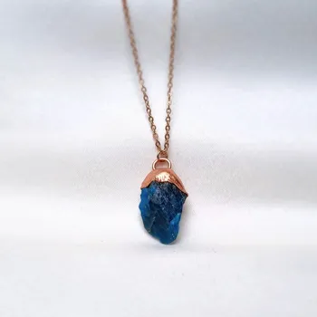 Náhrdelník Apatit přírodní minerál - přívěsek/náhrdelník ŠPERKY S PŘÍRODNÍMI KRYSTALY