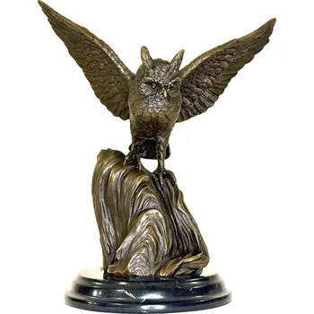 SOVA Z BRONZU NA MRAMOROVÉM PODSTAVCI