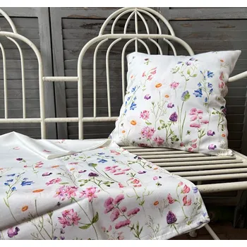 Dekorativní polštářek Dekorační polštář s lučním kvítím Design: Povlak s výplní