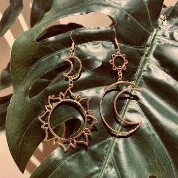 Náušnice Vintage asymetrické náušnice měsíc a slunce | Retro šperky, elegantní doplněk - B4226-1