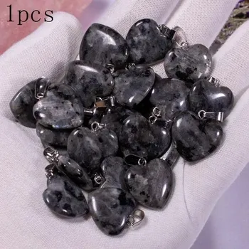 Přírodní kámen Přírodní krystal srdce reiki | Minerální kámen, šperk 1 ks - Přírodní amfibolit , 1ks 20x6mm