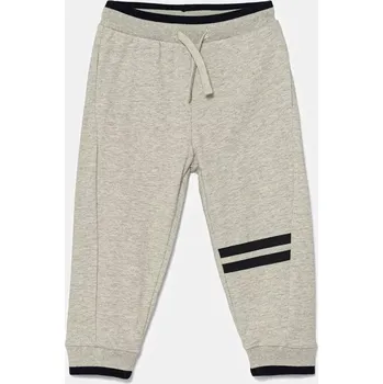 Dětská móda Dětské bavlněné tepláky United Colors of Benetton 3BC1GF04O.P.Seasonal šedá 09X, vel. 90