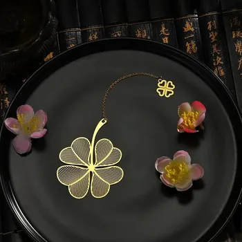 Doplněk ke knize Stylová kovová záložka do knih s listovým motivem | retro záložka, dárkový doplněk - Styl 1